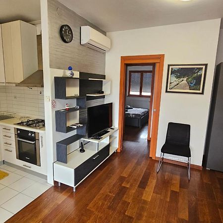 Apartman In Club Lägenhet Zagreb Exteriör bild